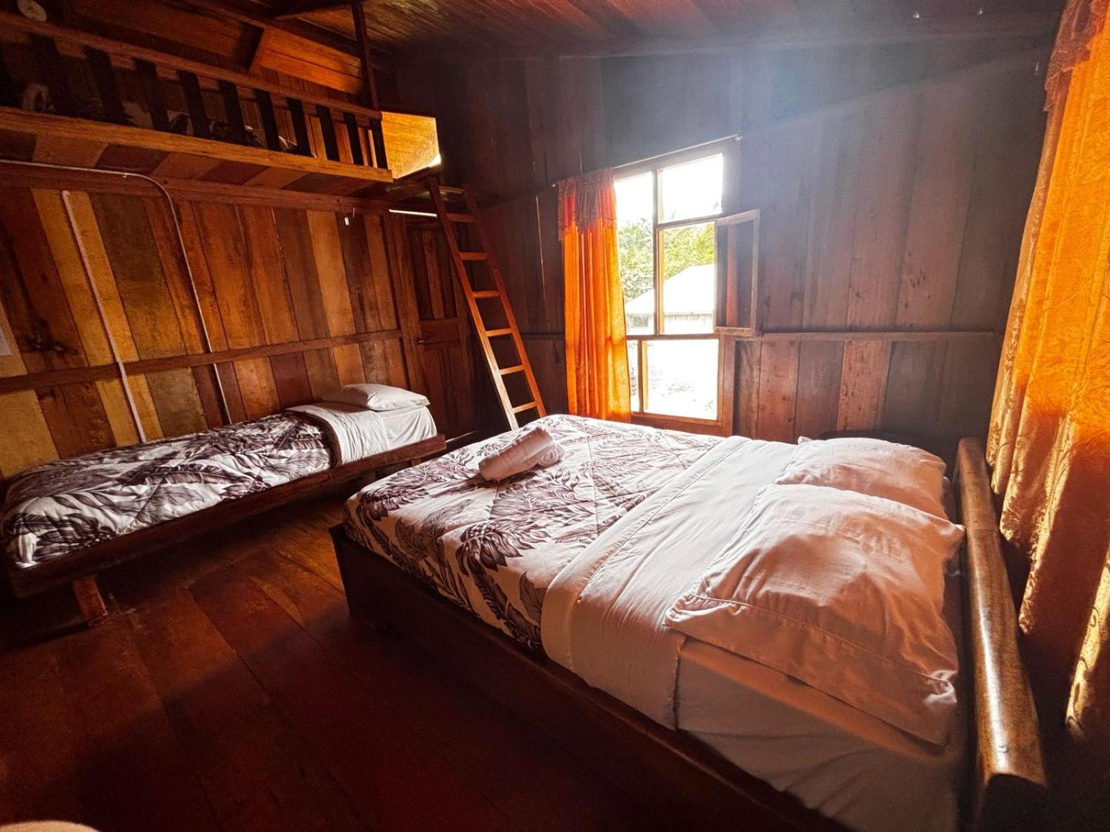 Hostal Vista Verde Mindo Bagian luar foto